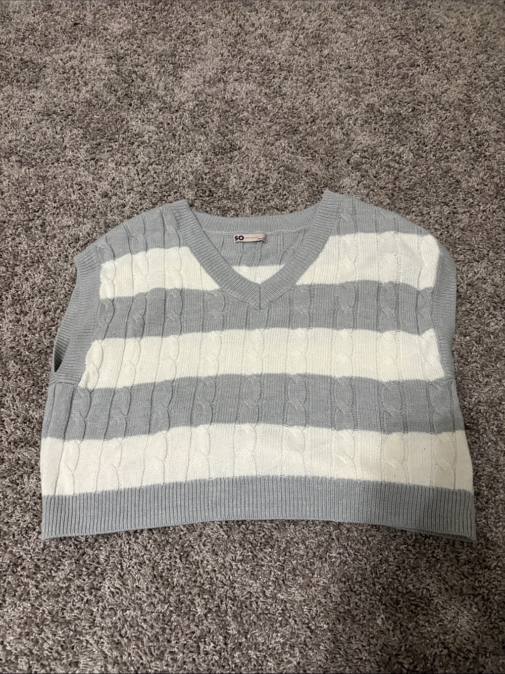 SO Striped Cable-Knit V-Neck Sweater Vest in Gray and White